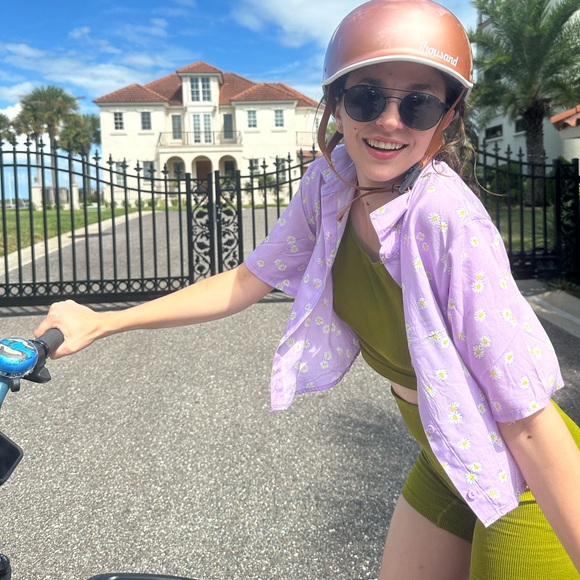 Meet your Posher, Kate - Picture 2 of 4